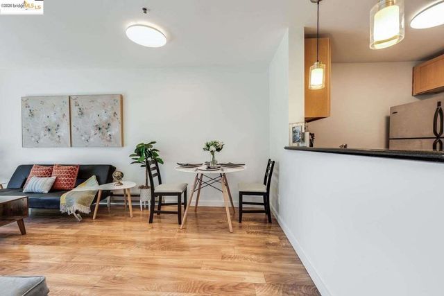 6400 Christie AVE 5209, Emeryville, CA 94608