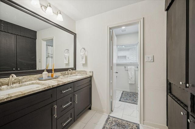 10023 Briarwild Lane, Houston, TX 77080