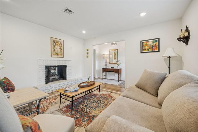 10023 Briarwild Lane, Houston, TX 77080