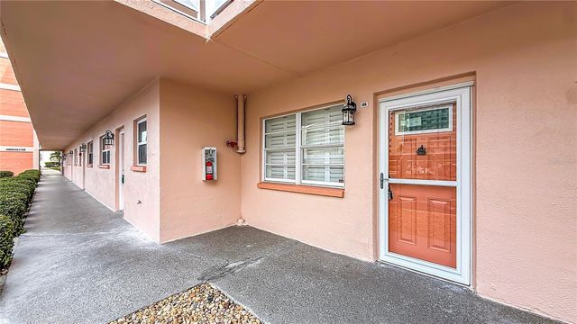 6025 SHORE BOULEVARD S 106, Gulfport, FL 33707