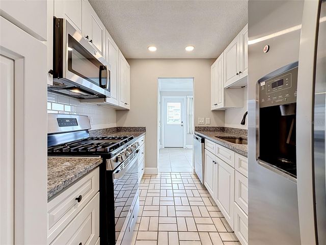 6025 SHORE BOULEVARD S 106, Gulfport, FL 33707