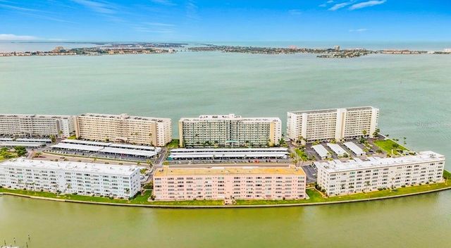 6025 SHORE BOULEVARD S 106, Gulfport, FL 33707