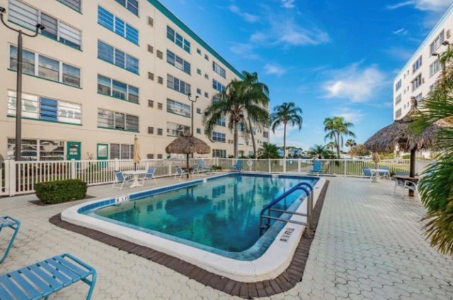 6025 SHORE BOULEVARD S 106, Gulfport, FL 33707