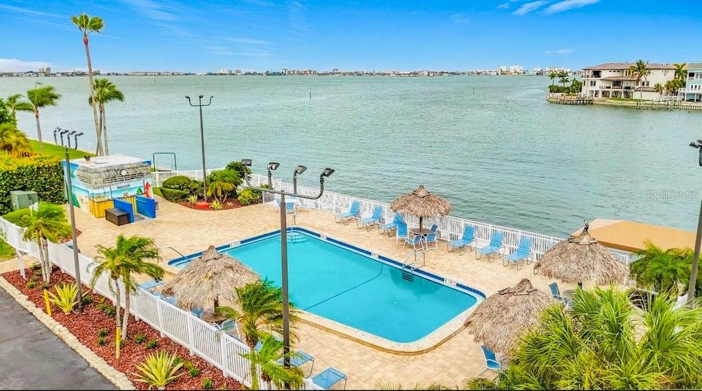 6025 SHORE BOULEVARD S 106, Gulfport, FL 33707