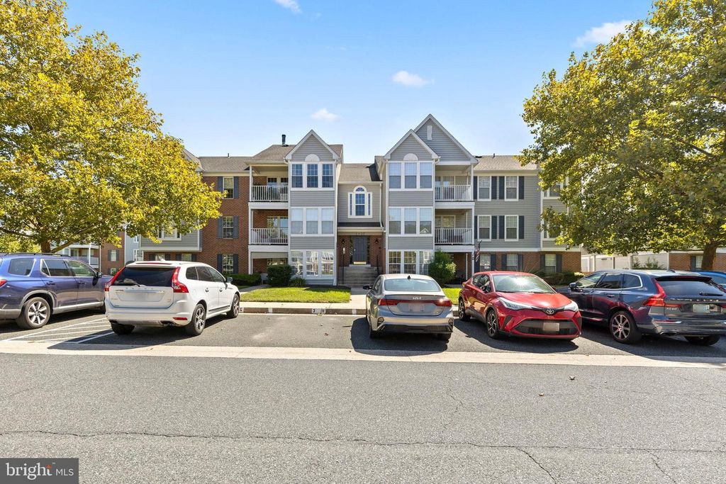 27 LAUREL PATH CT #6-27, Nottingham, MD 21236