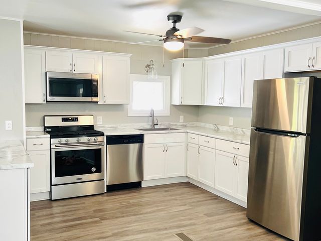 307 Valhalla Circle, Crystal Lake, IL 60014
