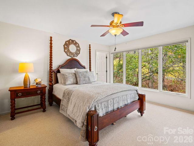 33 Ugedaliyvi Court, Brevard, NC 28712