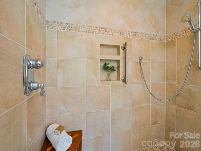 33 Ugedaliyvi Court, Brevard, NC 28712