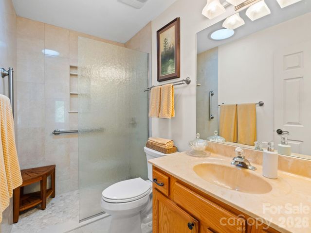 33 Ugedaliyvi Court, Brevard, NC 28712