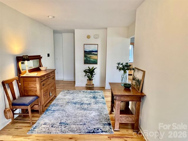 33 Ugedaliyvi Court, Brevard, NC 28712