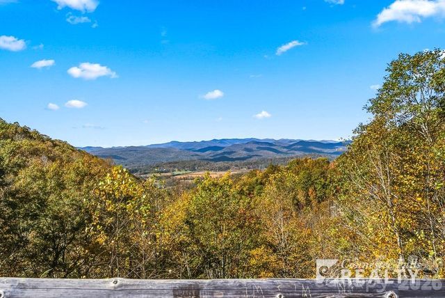 33 Ugedaliyvi Court, Brevard, NC 28712