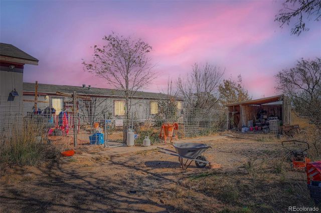 1050 S Dutch Valley Road, Bennett, CO 80102