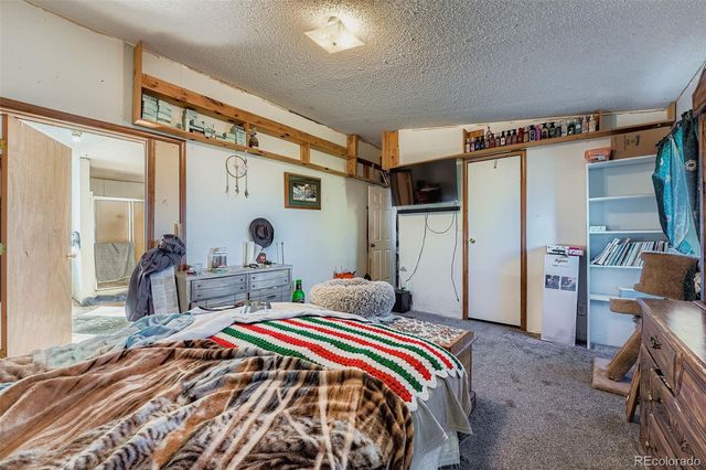 1050 S Dutch Valley Road, Bennett, CO 80102