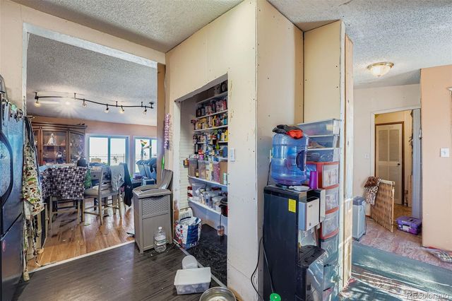 1050 S Dutch Valley Road, Bennett, CO 80102