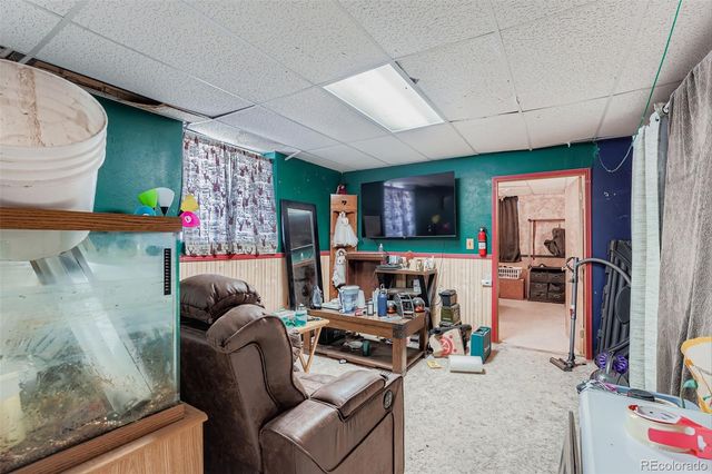 1050 S Dutch Valley Road, Bennett, CO 80102