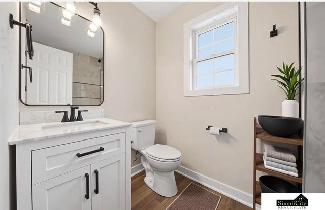 10831 N 136th Street, Waverly, NE 68462