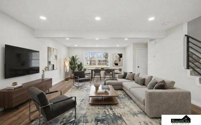 10831 N 136th Street, Waverly, NE 68462