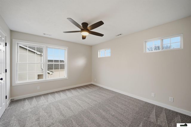 10831 N 136th Street, Waverly, NE 68462