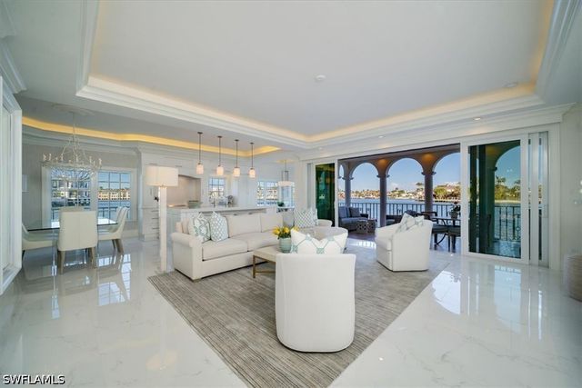 4000 Gulf Shore BLVD N 3300, Naples, FL 34103