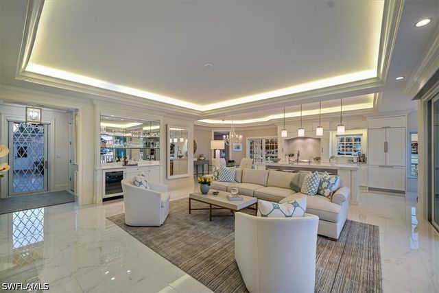 4000 Gulf Shore BLVD N 3300, Naples, FL 34103