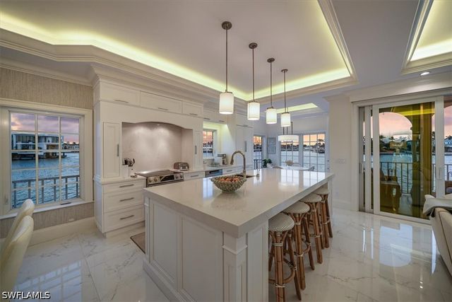 4000 Gulf Shore BLVD N 3300, Naples, FL 34103