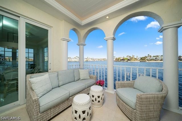 4000 Gulf Shore BLVD N 3300, Naples, FL 34103