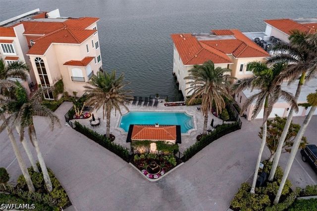 4000 Gulf Shore BLVD N 3300, Naples, FL 34103