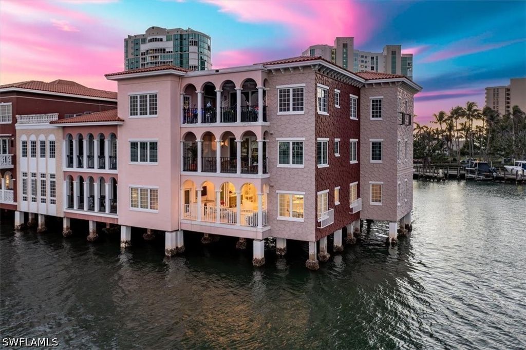 4000 Gulf Shore BLVD N 3300, Naples, FL 34103