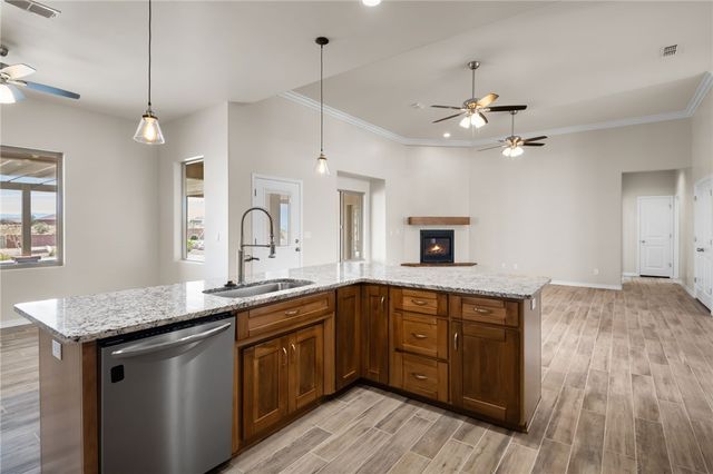 2160 Comanche Drive, Kingman, AZ 86401