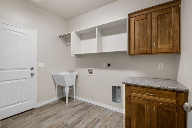 2160 Comanche Drive, Kingman, AZ 86401