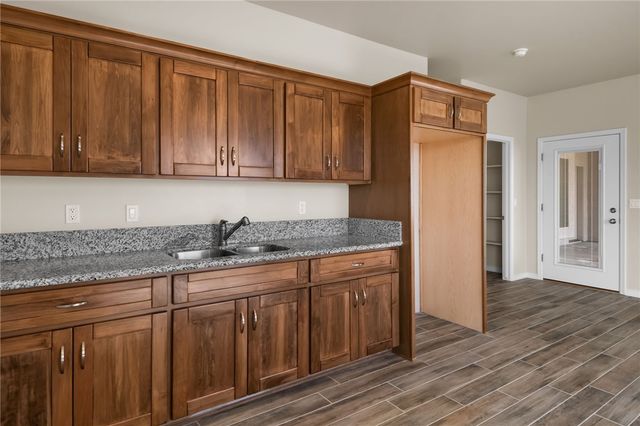 2160 Comanche Drive, Kingman, AZ 86401