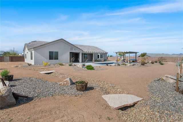 2160 Comanche Drive, Kingman, AZ 86401