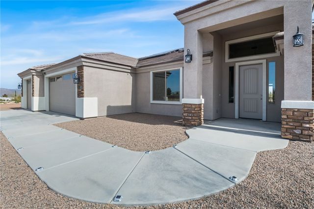 2160 Comanche Drive, Kingman, AZ 86401