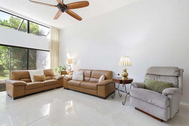 6670 Canary Palm Circle Unit 16, Boca Raton, FL 33433