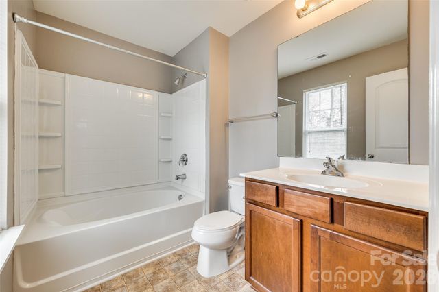 13815 Singleleaf Lane, Charlotte, NC 28278