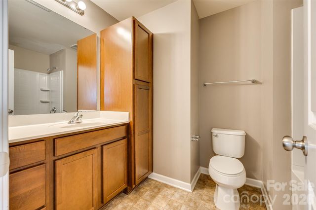 13815 Singleleaf Lane, Charlotte, NC 28278