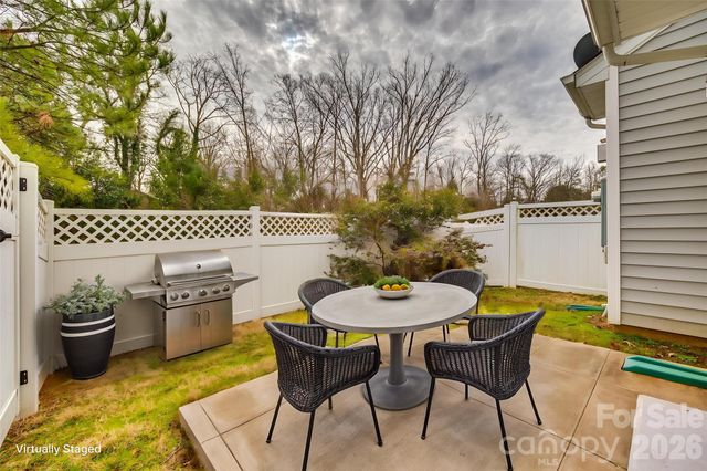 13815 Singleleaf Lane, Charlotte, NC 28278