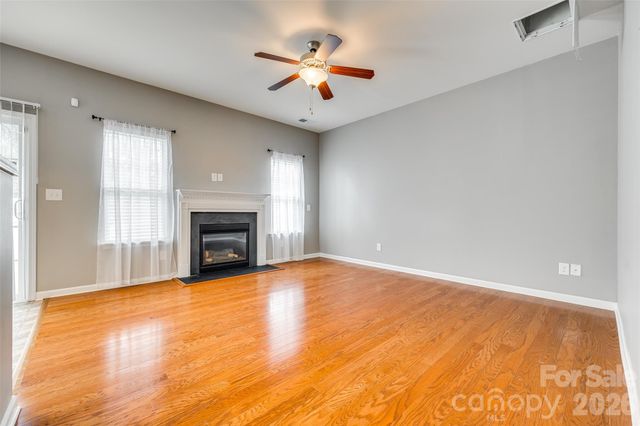 13815 Singleleaf Lane, Charlotte, NC 28278