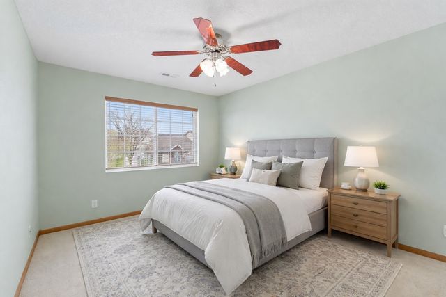 9916 Sunflower Place, Johnston, IA 50131