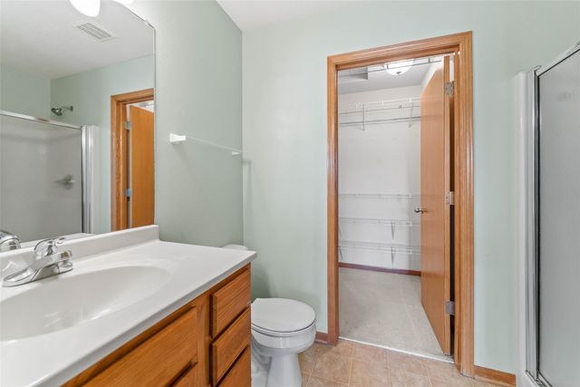 9916 Sunflower Place, Johnston, IA 50131