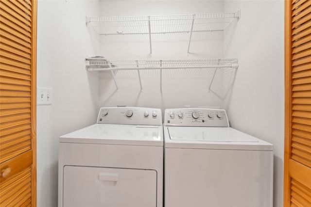 9916 Sunflower Place, Johnston, IA 50131