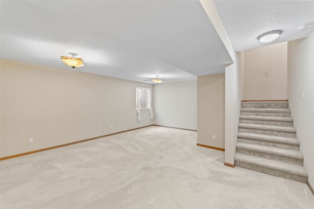 9916 Sunflower Place, Johnston, IA 50131