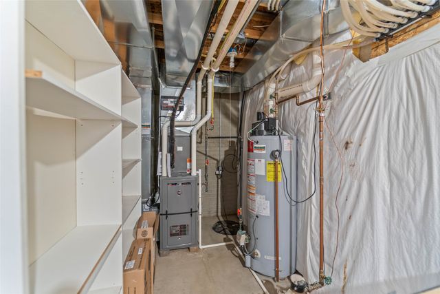 9916 Sunflower Place, Johnston, IA 50131