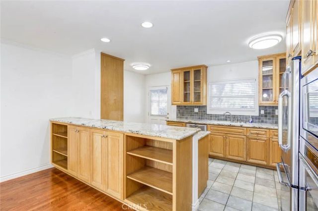 2873 San Vicente Ave, Long Beach, CA 90815