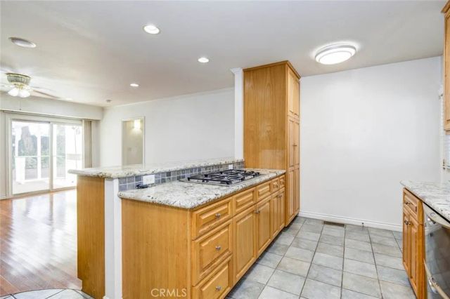 2873 San Vicente Ave, Long Beach, CA 90815