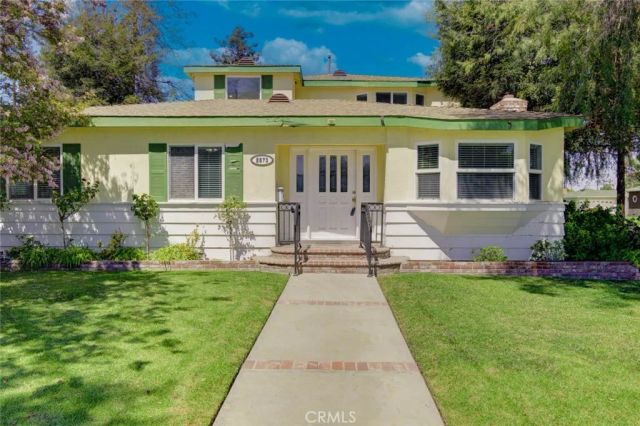 2873 San Vicente Ave, Long Beach, CA 90815