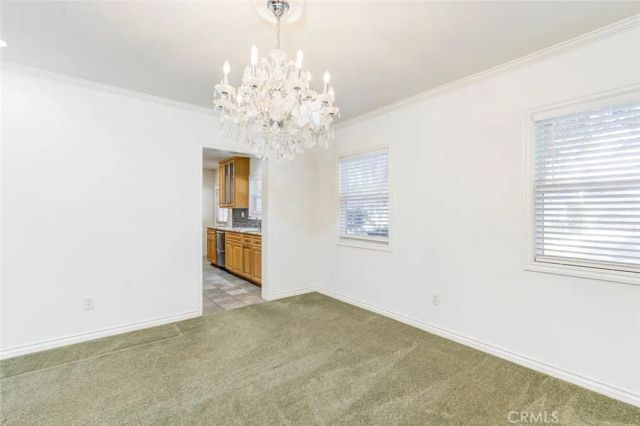 2873 San Vicente Ave, Long Beach, CA 90815