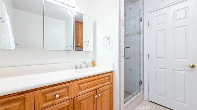 2873 San Vicente Ave, Long Beach, CA 90815