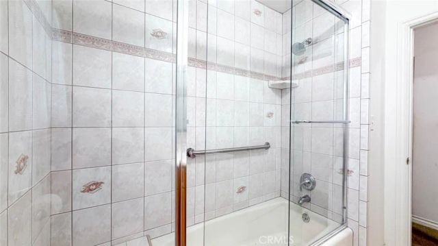 2873 San Vicente Ave, Long Beach, CA 90815