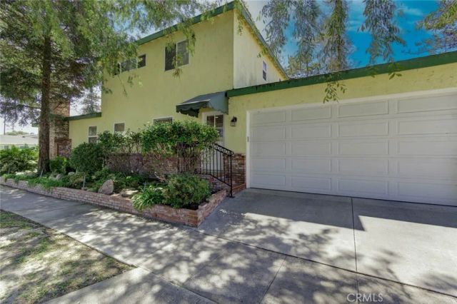 2873 San Vicente Ave, Long Beach, CA 90815